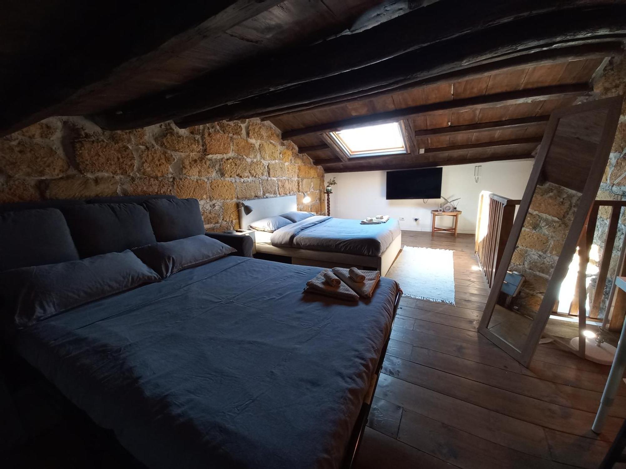 Sandstone Loft Close To Center